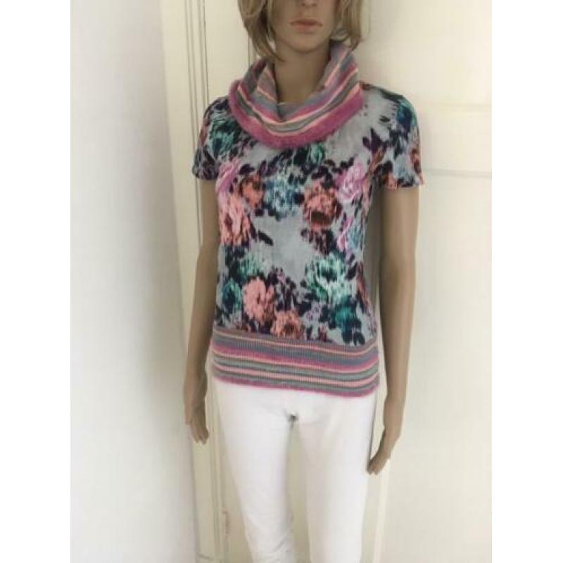 Maat 36 Caroline Biss top