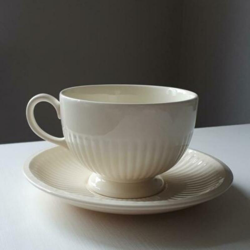 Wedgwood Edme, 9x ontbijtkop en schotel/soepkom (0,3 l)