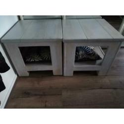bijzettafel twee stuks