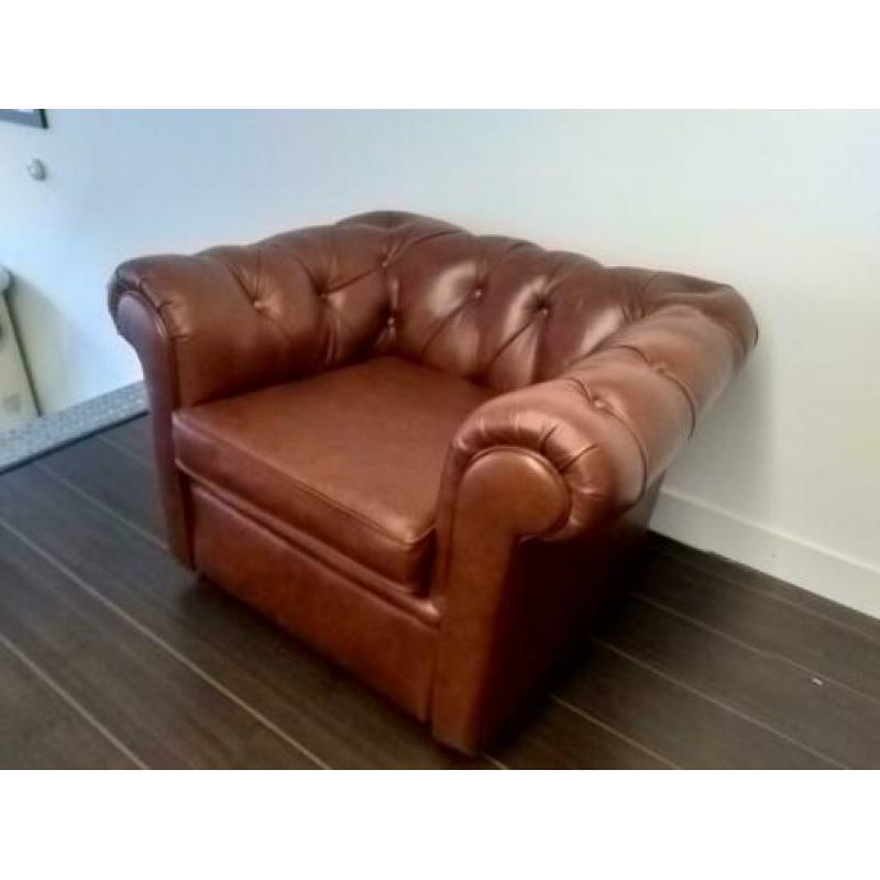 Chesterfield fauteuil stoel rood bruin leer
