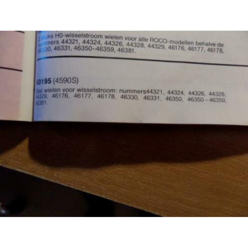 Roco 40195 en 40196 Wisselstroom assen 1,25 euro per stuk