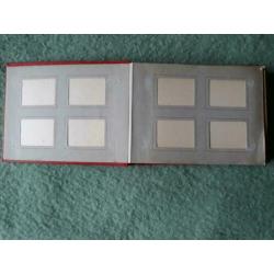 zwartjes album ( leeg) voor 96 fotootjes