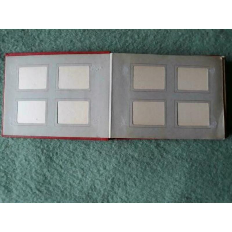 zwartjes album ( leeg) voor 96 fotootjes