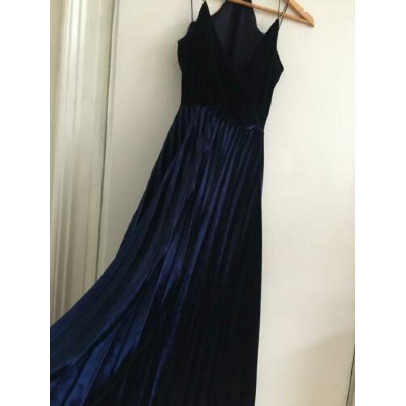 Asos Velvet Blauwe Galajurk, Maat M (S of L kan ook)