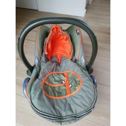 Maxi cosi met voetenzak en muskietennet