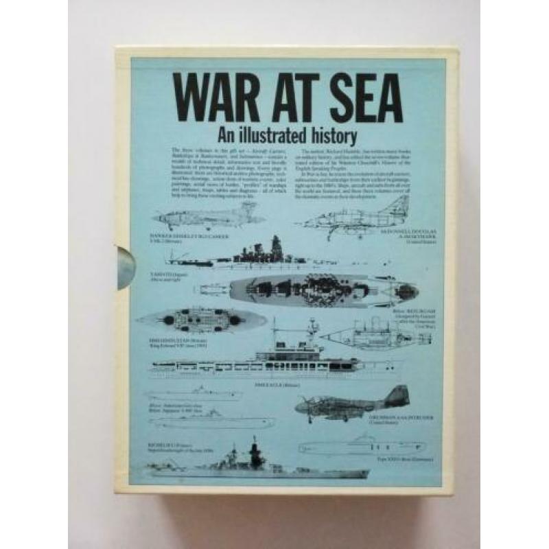 War At Sea / Richard Humble