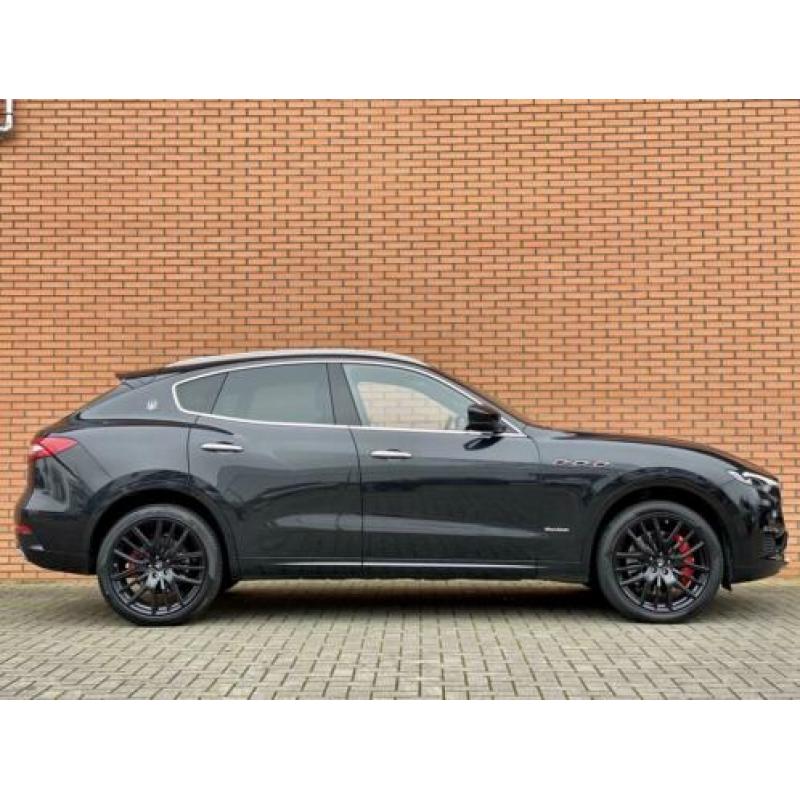 Maserati Levante 3.0 V6 S AWD GranLusso | Luchtvering | Adap