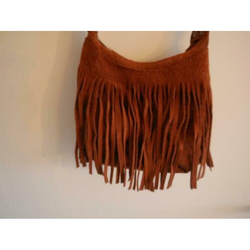 Suede schoudertasje / handtas met franjes