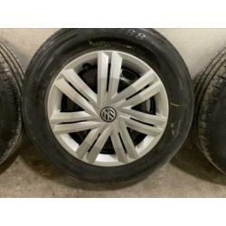 Polo 2G velgenset wieldoppen stalen velgen 2018 2019