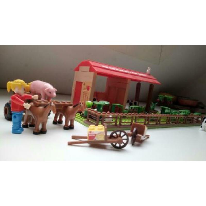 "Lego" boerderij. Spaaractie van de Deka.