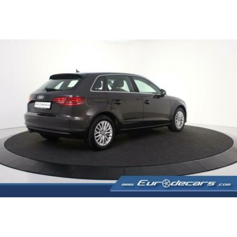 Audi A3 Sportback 1.6 TDI *Navigatie*Cruise Control*Alarm*