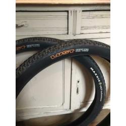 Maxxis setje crossmark buitenbanden