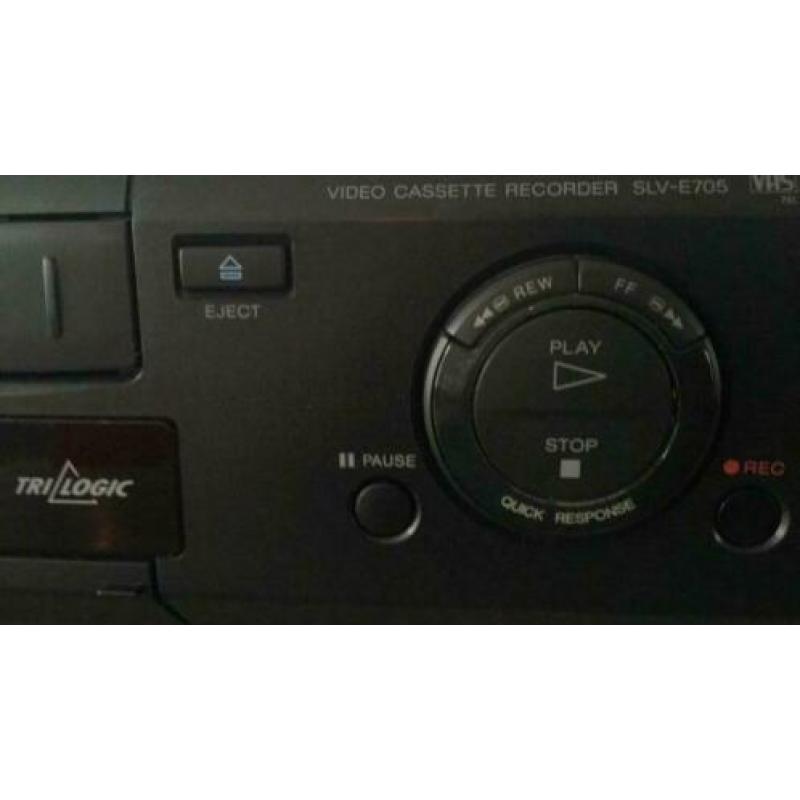 VHS Tri-Logic