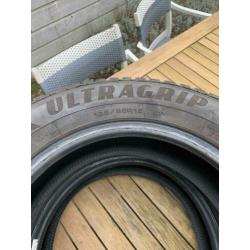 Goodyear Ultragrip 4x winterbanden 195/65R15 91T voor GOLF
