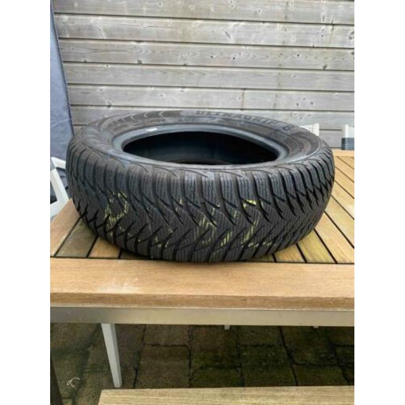 Goodyear Ultragrip 4x winterbanden 195/65R15 91T voor GOLF
