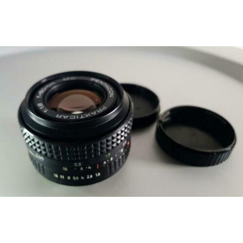 Prakticar Pentacon 50mm F1.8 prime lens