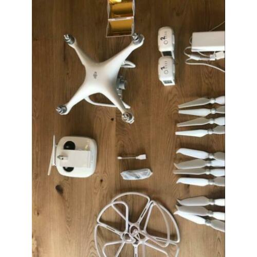 Phantom 4 met 2 accu’s en veel extra’s