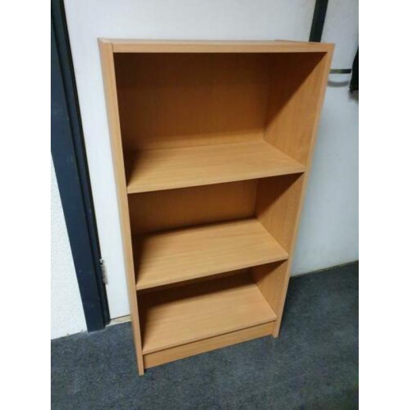 Uitverkoop!! Ikea Billy kast voor €10,-!