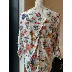 Gebloemde top maat XL