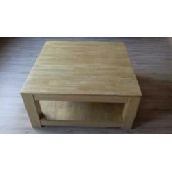 Salon tafel eikenhout ( I.Z.G.S)