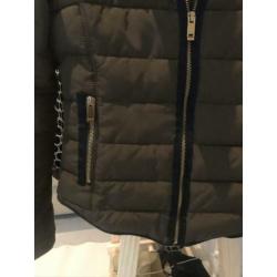 Zara donsjas donkergroen met goud maat xs