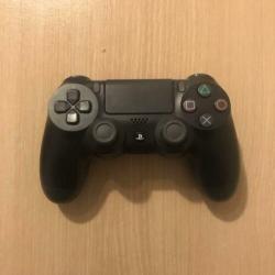 Playstation 4 slim 500gb inc. 2 spellen en controller