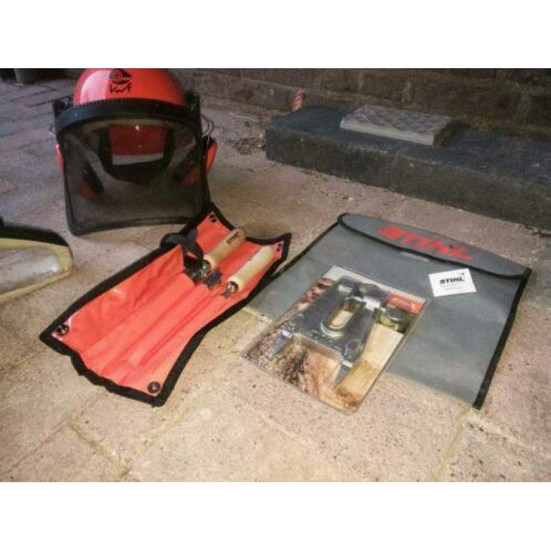 Stihl ms260 compleet zaagbroek, helm, vijlset en houder