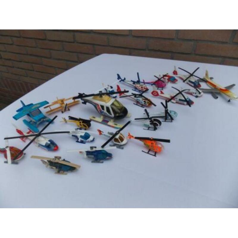 20 stuks helicoptertjes metaal en plastic