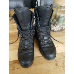 Lowa wandelenschoenen maat 43,5