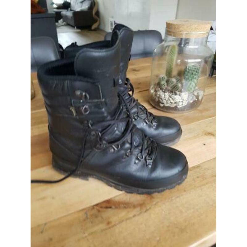 Lowa wandelenschoenen maat 43,5