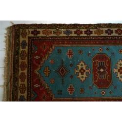 Oud kleed in prima kleuren
