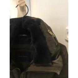 Zara donsjas donkergroen met goud maat xs