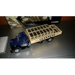 CORGI 52903 Guinness - Diamond T620 Dropside With Crates