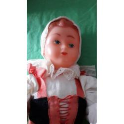 Popje 30 jaaroud, uit Tsjechie, klederdracht 30 cm. 8,00