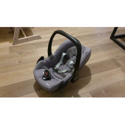 Maxi Cosi Family Fix + Pebble