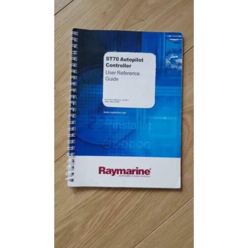 Raymarine ST70 autopilot display