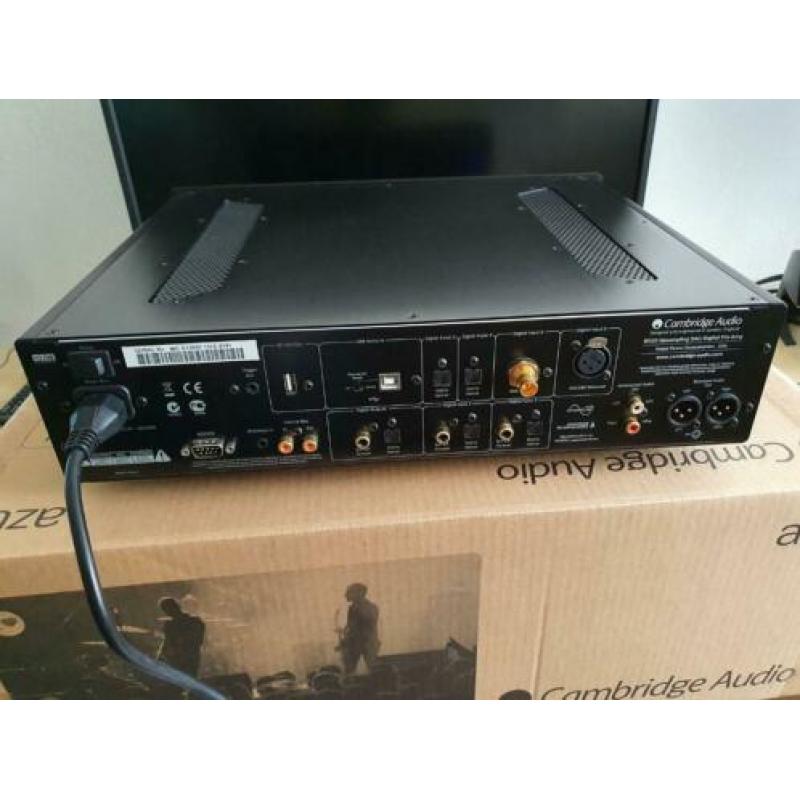 Cambridge Audio Azur 851D DAC / Voorversterker ZWART