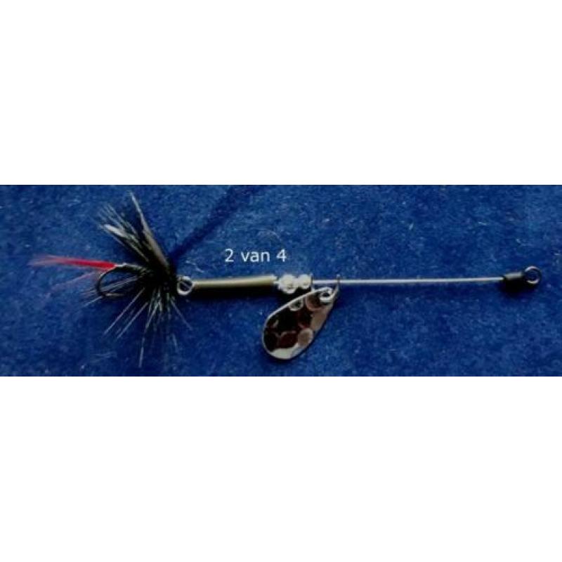 R 11 set van 4 Ultra Light Forel - Ruisvoorn - Baarsspinners