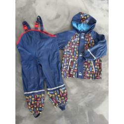 Complete set regenkleding voor jongen