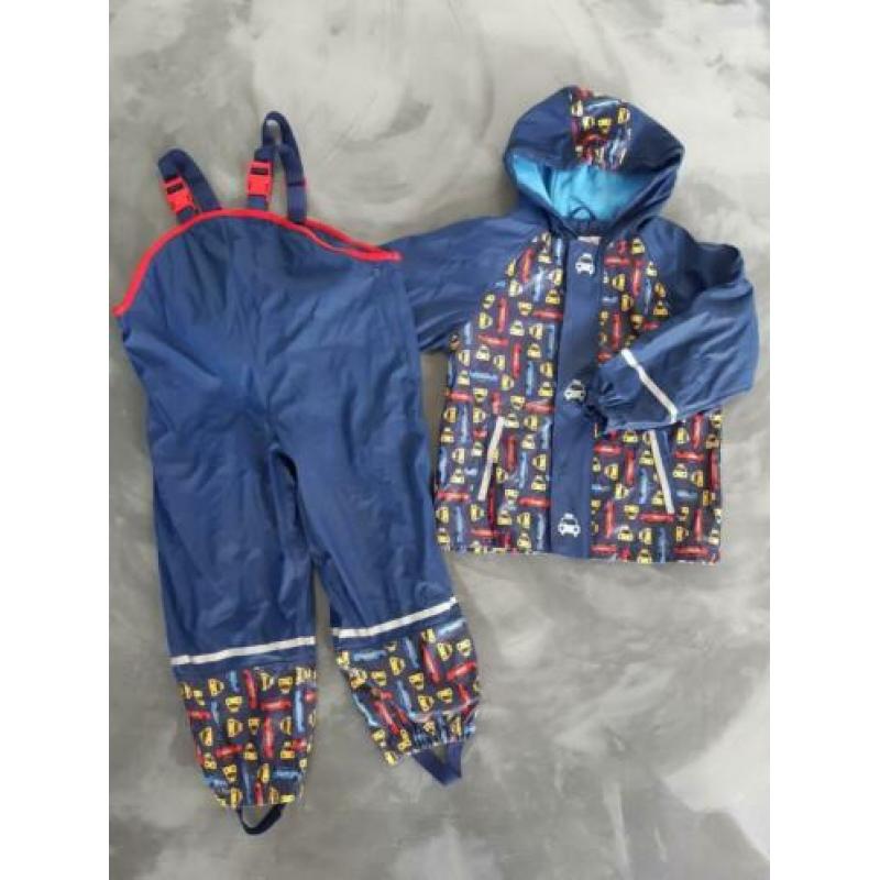 Complete set regenkleding voor jongen