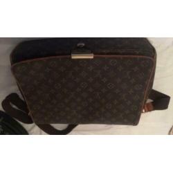 LV laptoptas of gewone schoudertas