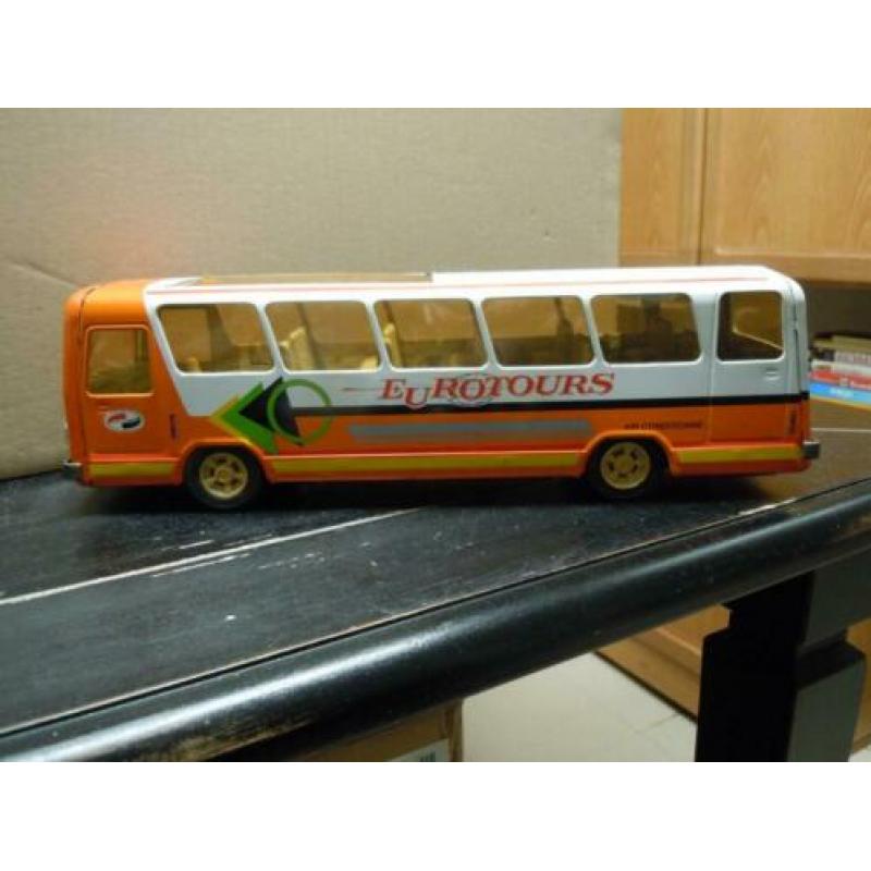 Blikken Touringcar bus. Made in France van het merk Joustra.