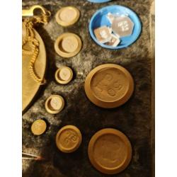 Antieke goud of zilver wegertje compleet zie bylage