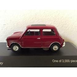 Morris Mini - Cherry Red. Vanguards VA01309