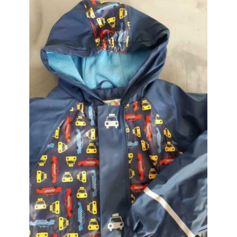 Complete set regenkleding voor jongen