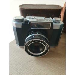 3 VINTAGE camera's