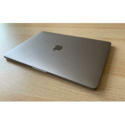 Macbook Pro 13" (2016)