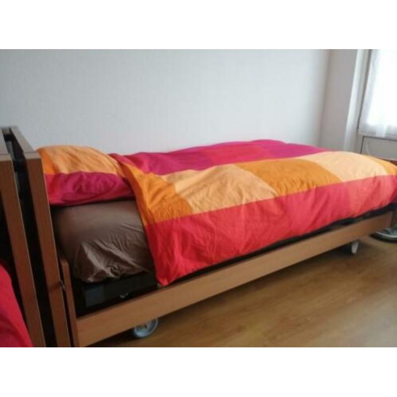 ledikant Luzon / nachtkastjes/lattenbodem bossflex 600/