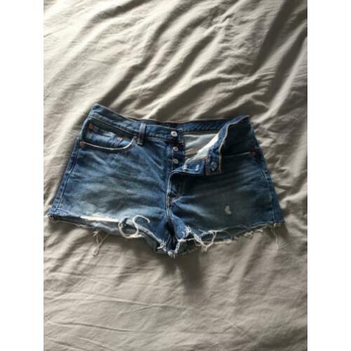 Levi’s short