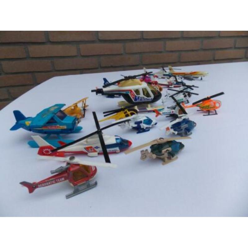 20 stuks helicoptertjes metaal en plastic